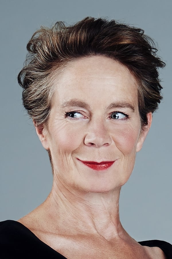 Celia Imrie Profile